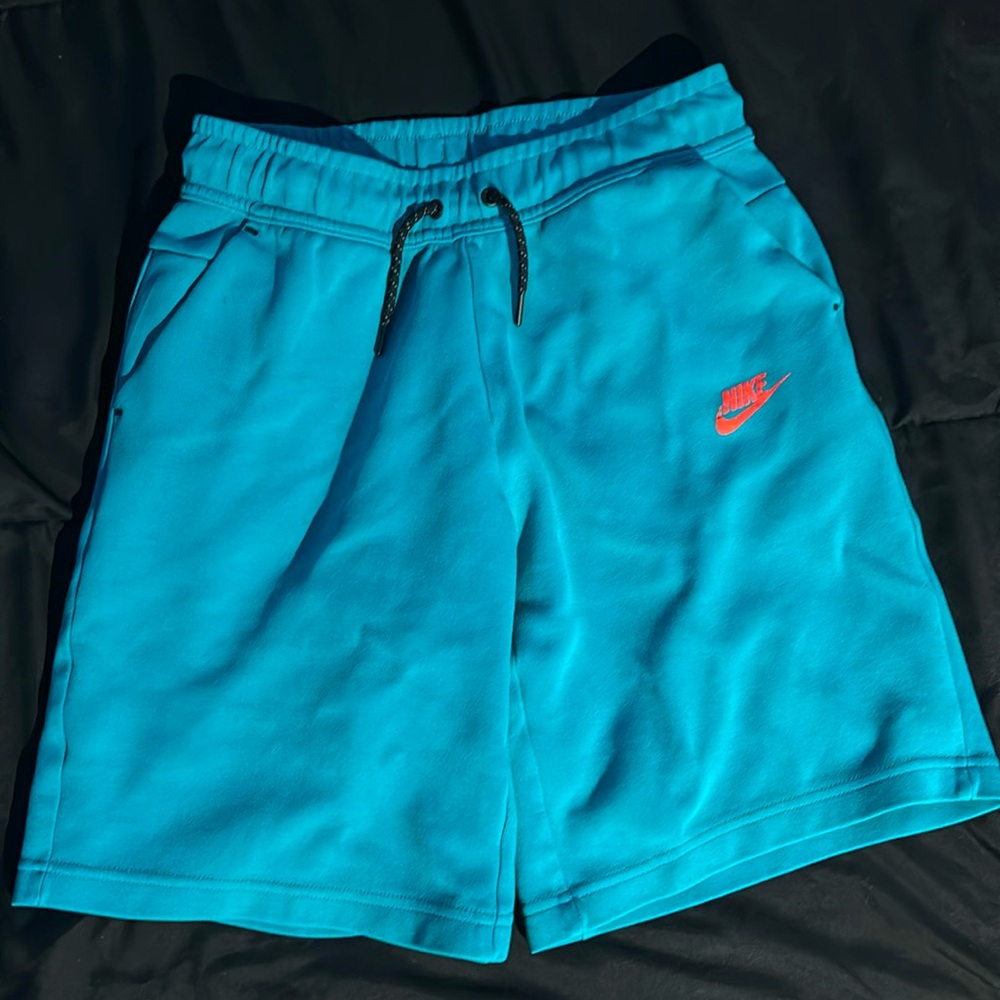 Nike tech shorts worn size XL